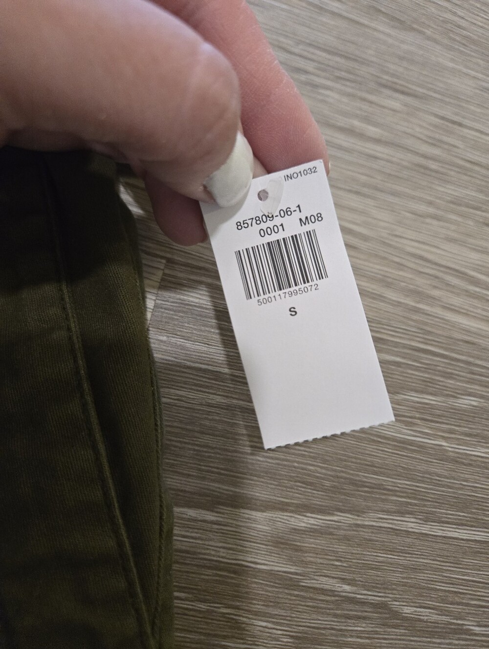 Old Navy Chino High-Rise Olive Women’s Utility Shorts - Picture 2 of 4